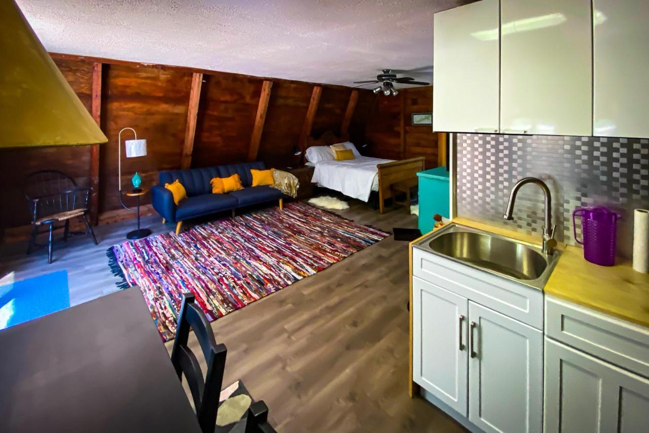Вілла Hikers Haven, A Cozy Cabin Loft Above Bashakill Wildlife Refuge Wurtsboro Екстер'єр фото